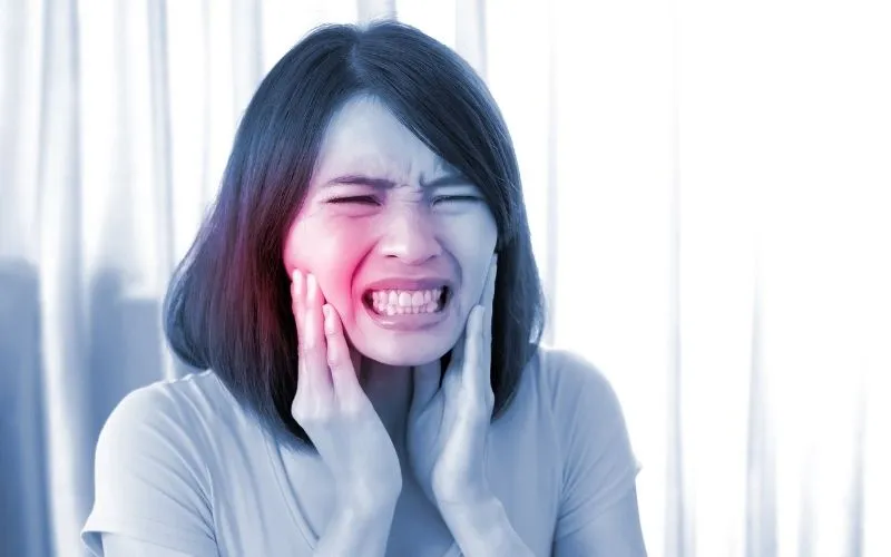 Is Pain After Dental Implant Normal
