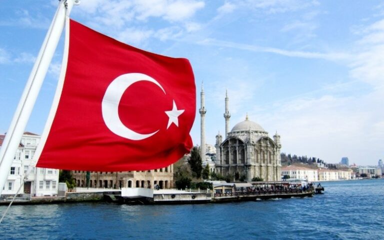 Understanding Why People Travel to Turkey for Dental Implants