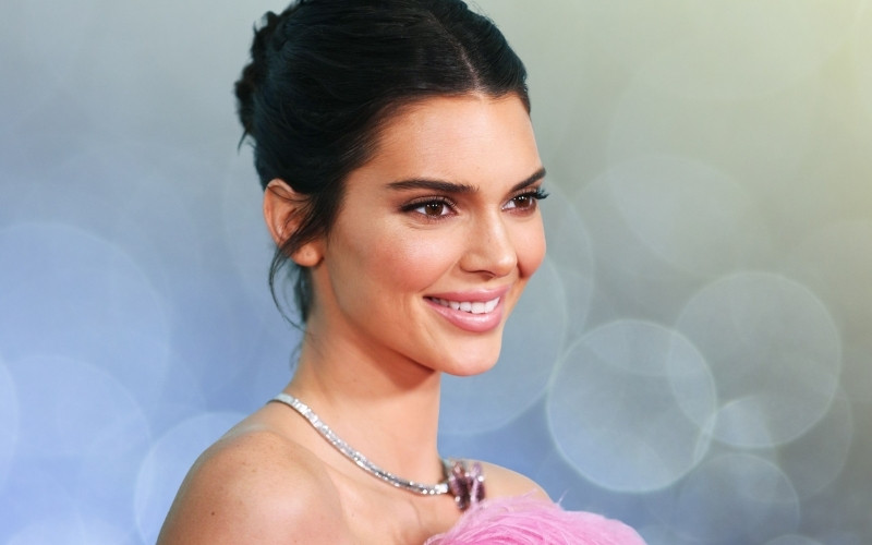 Kendall Jenner Teeth