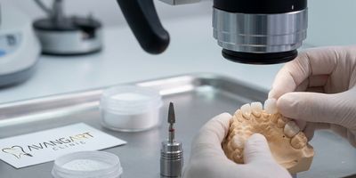 dental-veneer-in-turkey-prepration-with-dr
